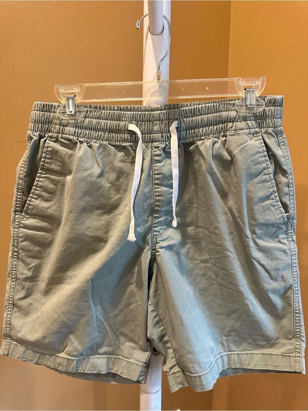 Old Navy Light Sage Drawstring Hybrid Shorts